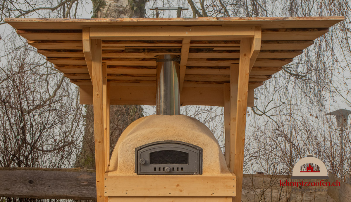 Lehm Pizzaofen Dach 